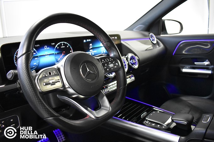 MERCEDES-BENZ GLA 200 d Automatic Premium